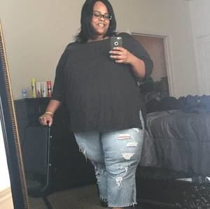 Meet your Posher, Deedee